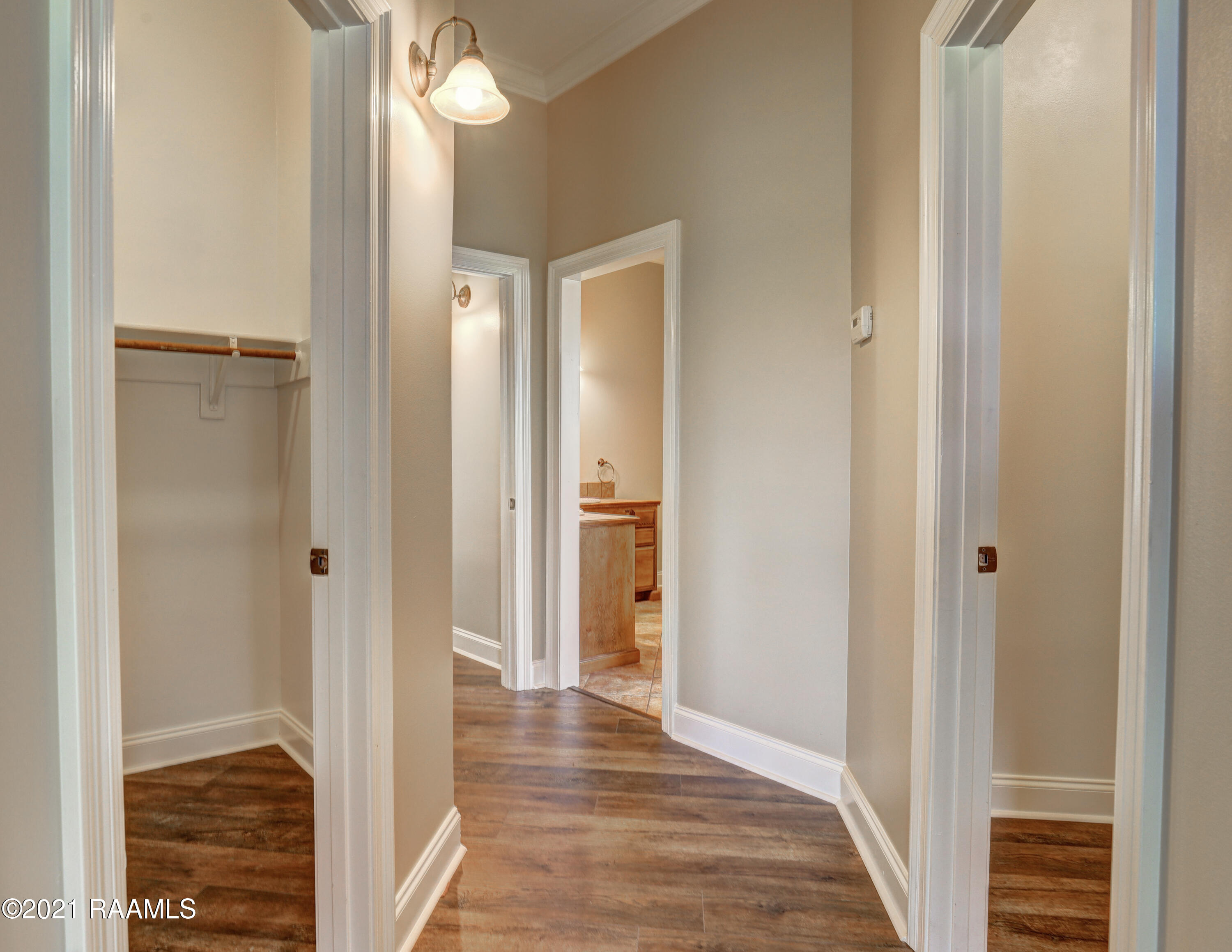 742 Hummingbird Lane New Iberia, LA 70560 - Photo 37 of 50 742 Hummingbird Ln-32