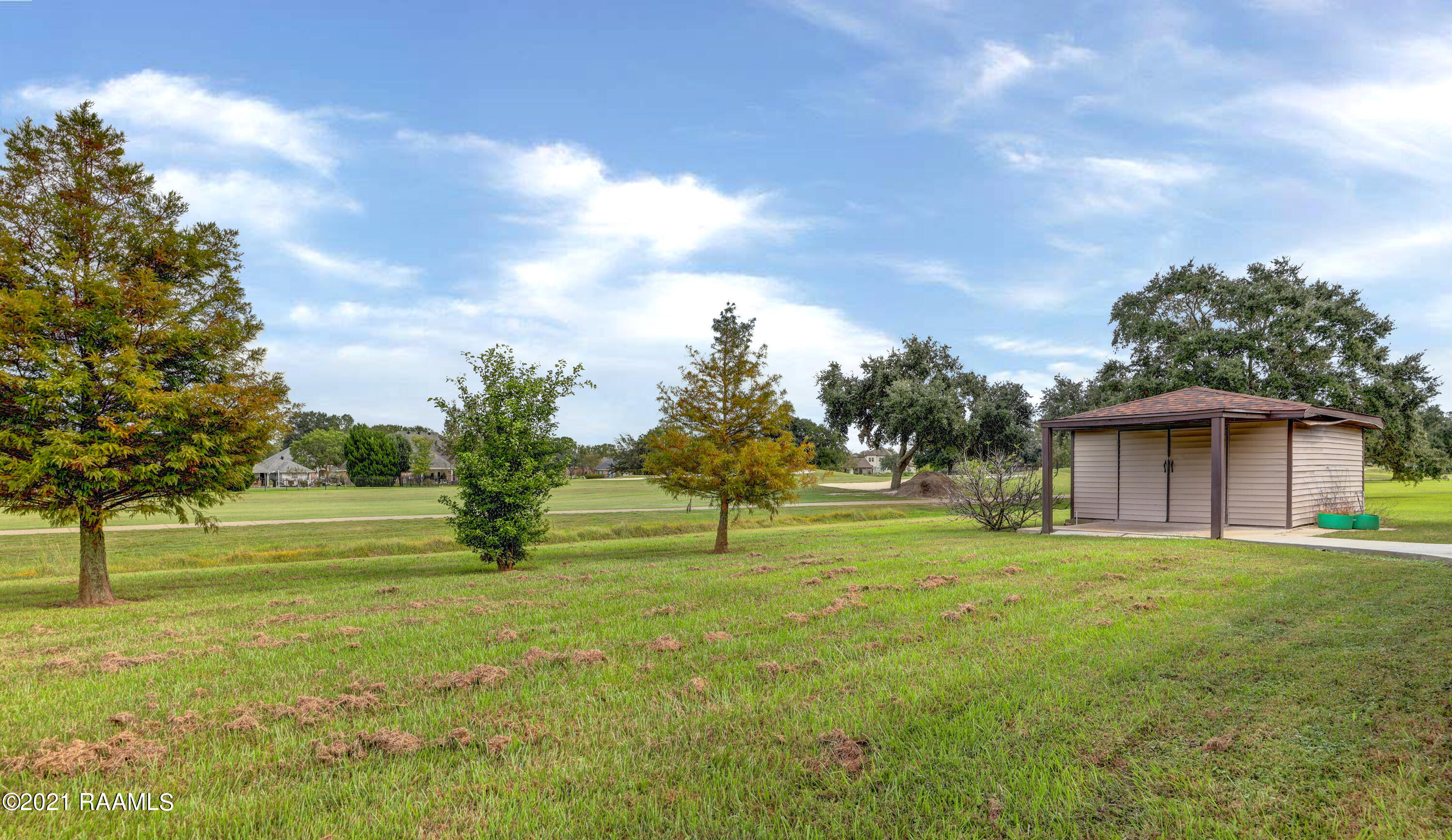 742 Hummingbird Lane New Iberia, LA 70560 - Photo 47 of 50 742 Hummingbird Ln-36