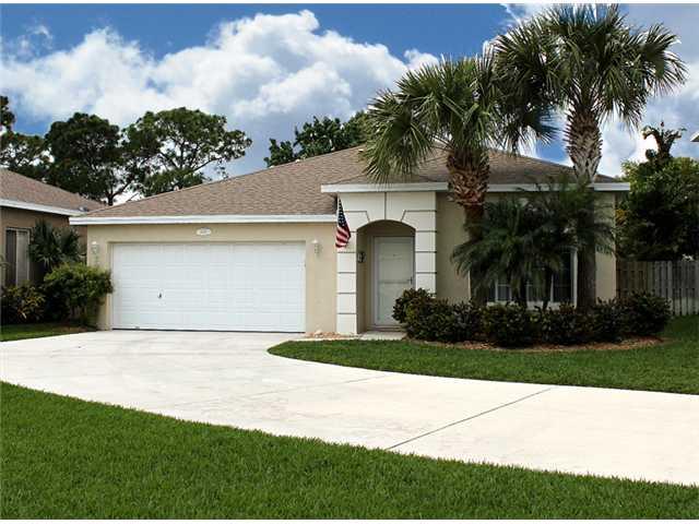 2492 Southeast Springtree Place Stuart, FL 34997 - Photo 1 of 9 Gallery Image 1