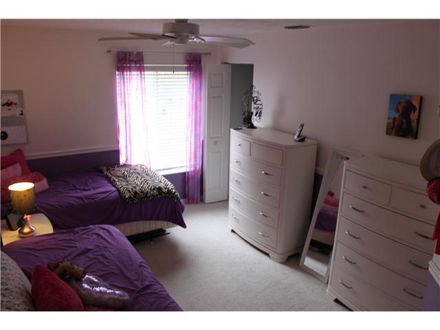 2492 Southeast Springtree Place Stuart, FL 34997 - Photo 8 of 9 Gallery Image 8