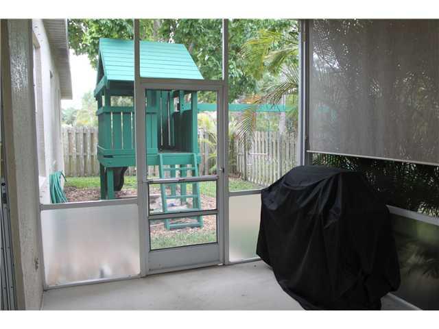 2492 Southeast Springtree Place Stuart, FL 34997 - Photo 9 of 9 Gallery Image 9
