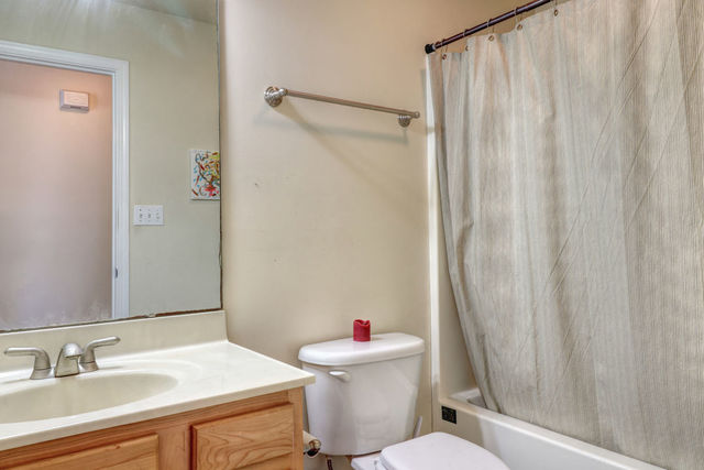 3915 Pebblebrook Lane Champaign, IL 61822 - Photo 11 of 19