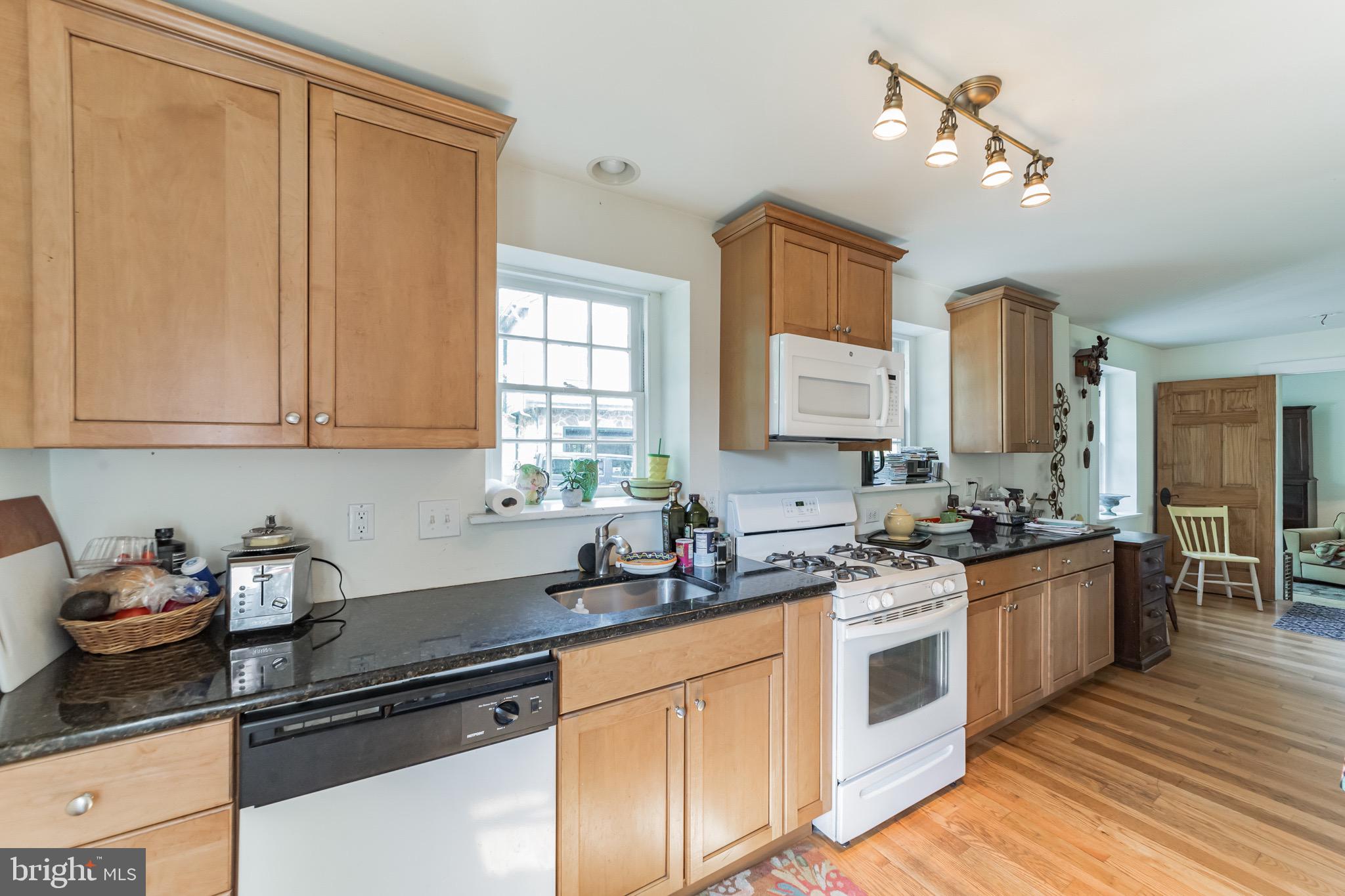 388 Coldstream Road Phoenixville, PA 19460 - Photo 14 of 36 Kitchen