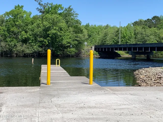 $18,000 | 9692 Rivergate Drive Northwest, Ash, NC 28420