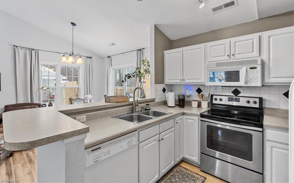 754 Hitchcock Way High Point, NC 27265 - Photo 13 of 32