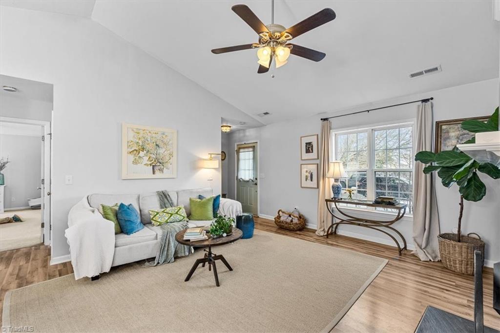 754 Hitchcock Way High Point, NC 27265 - Photo 6 of 32