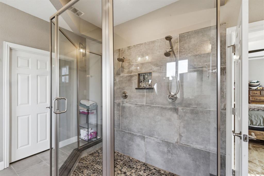 1012 Justin Drive Springtown, TX 76082 - Photo 17 of 40