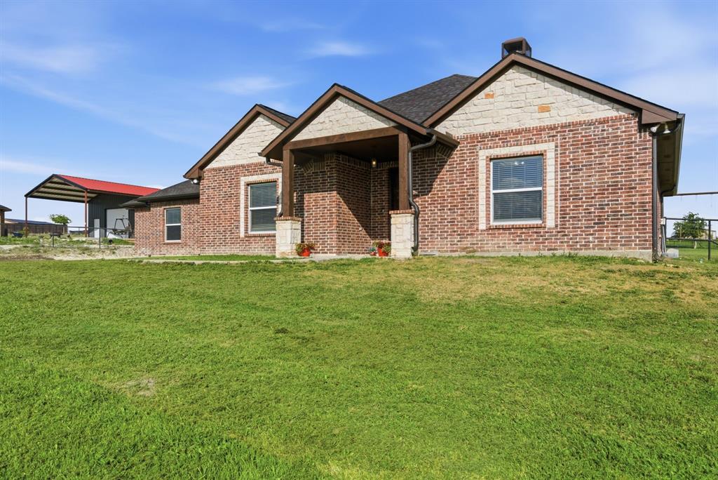 1012 Justin Drive Springtown, TX 76082 - Photo 30 of 40