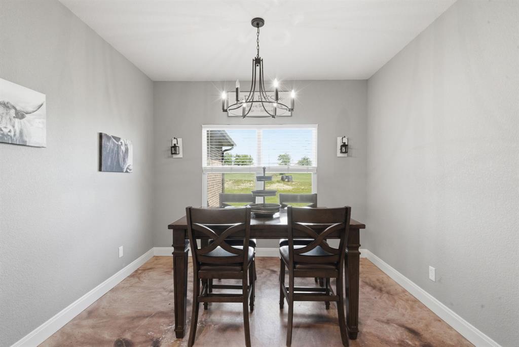 1012 Justin Drive Springtown, TX 76082 - Photo 10 of 40