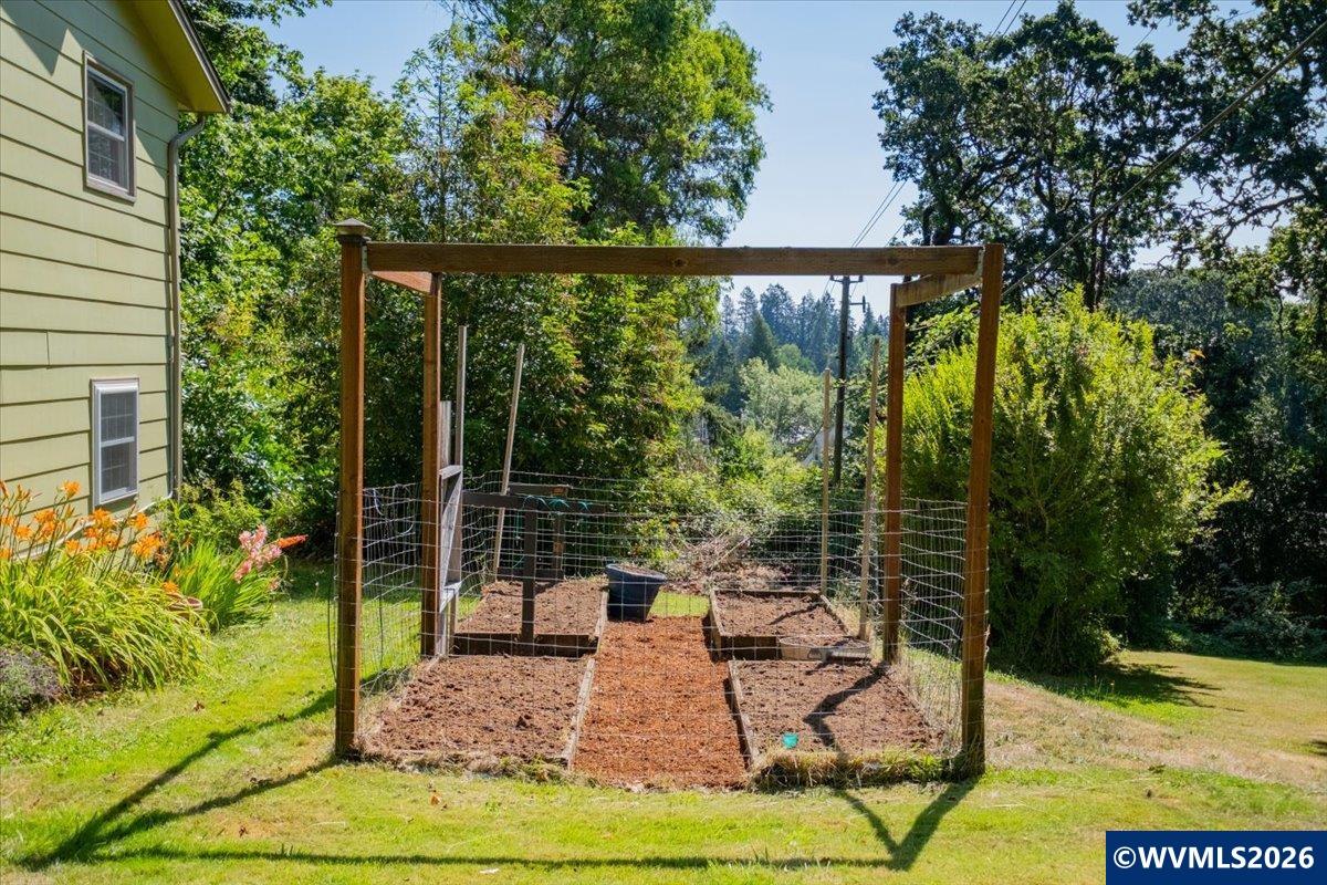 733 Northwest Laurel Place Albany, OR 97321 - Photo 49 of 50