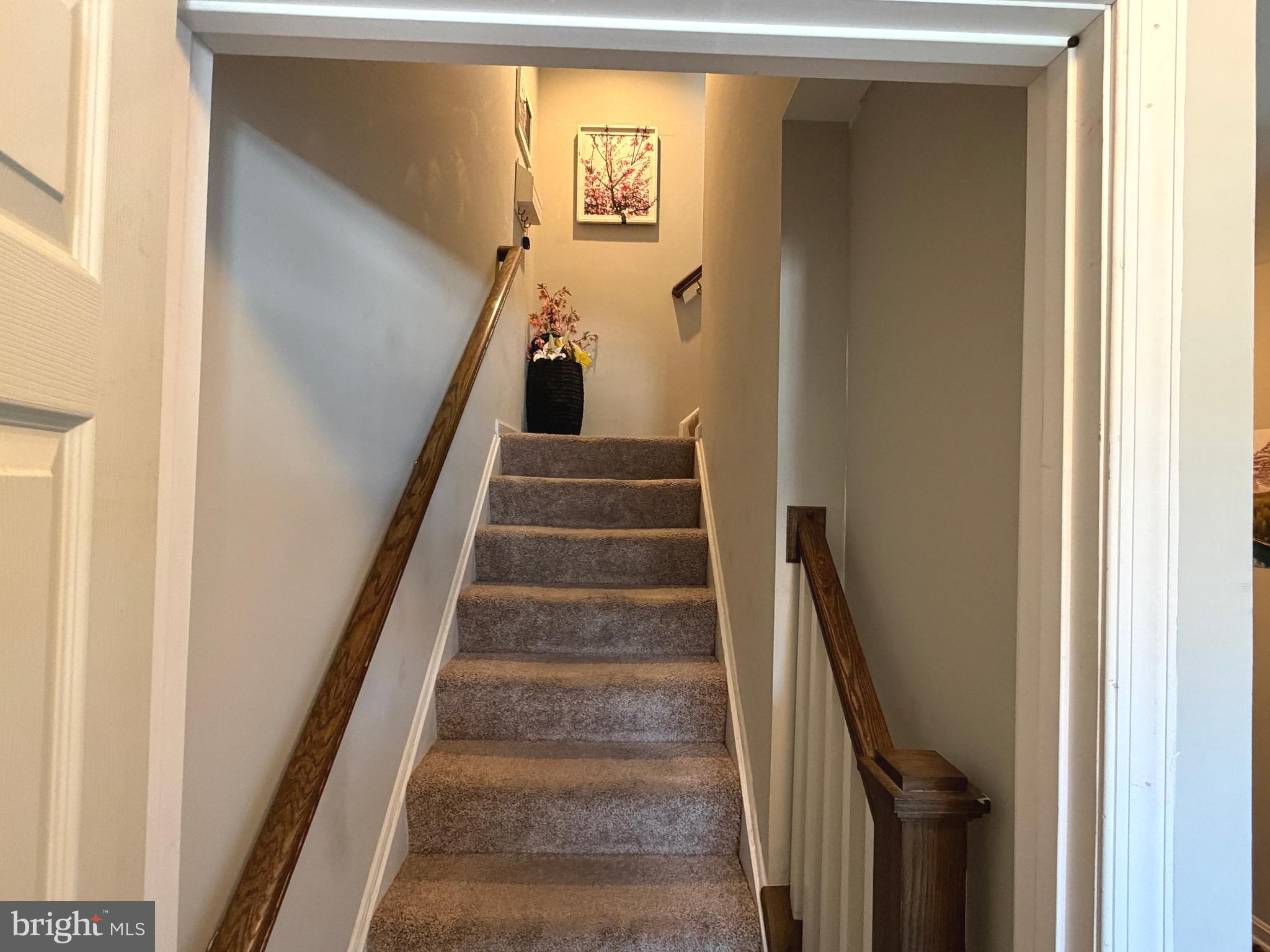 522 Charles Avenue Hanover, PA 17331 - Photo 15 of 59 a view of entryway