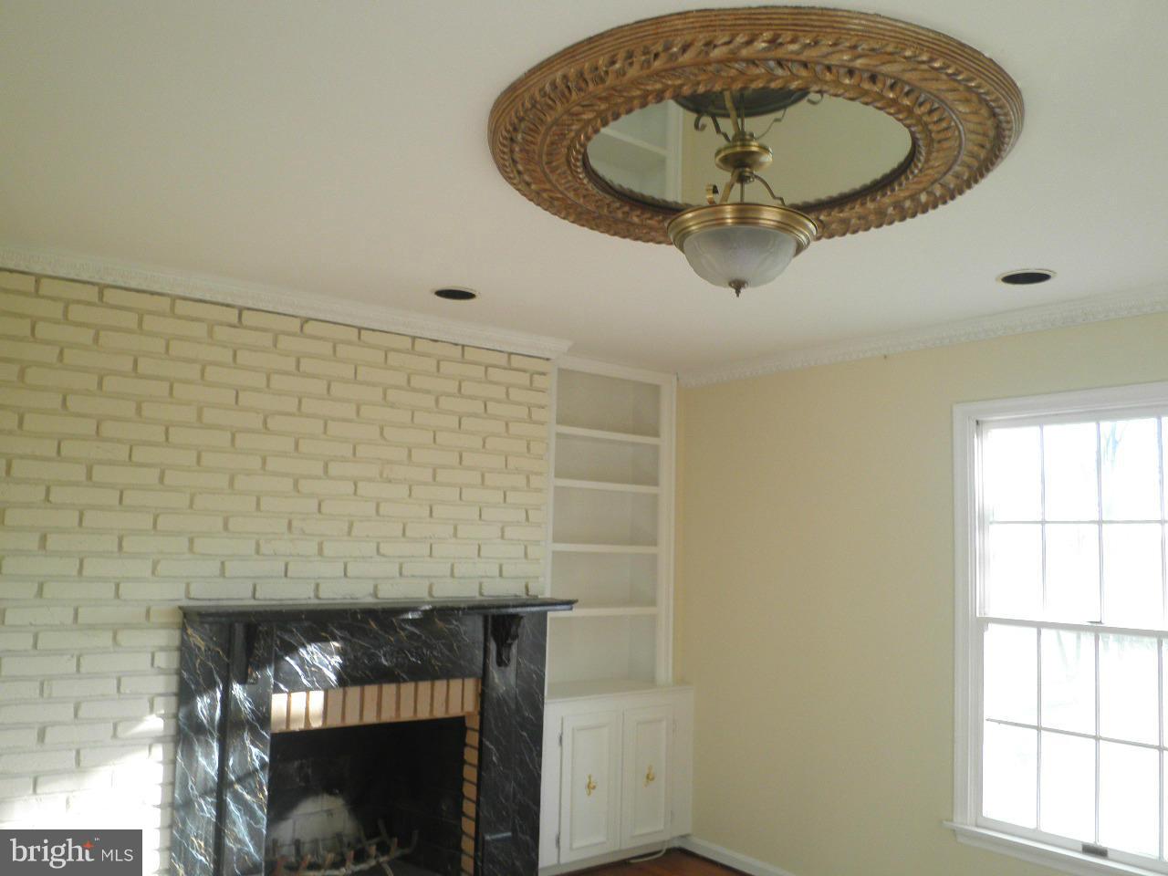 8019 Chestnut Grove Road Frederick, MD 21701 - Photo 9 of 28 Interior (General)