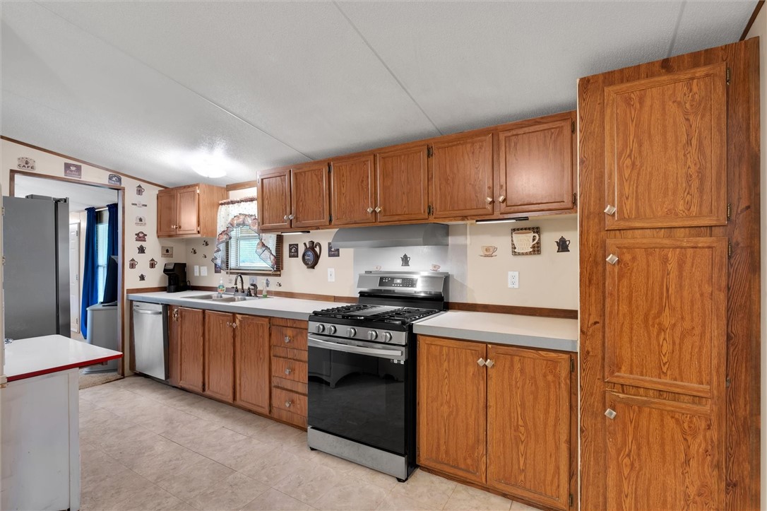 106 K And M Farm Road Belton, SC 29627 - Photo 3 of 28 Gallery Image 3