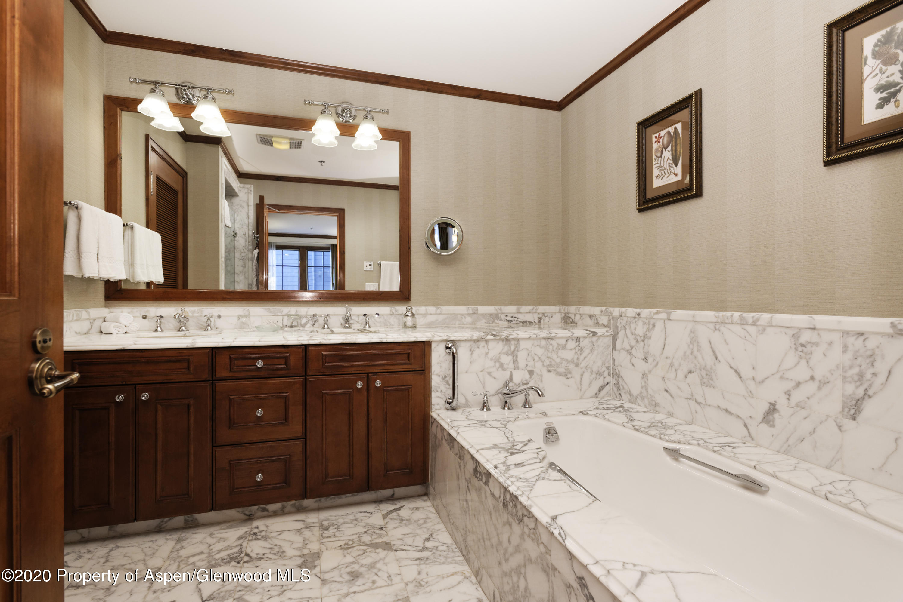 39 Boomerang Road, Unit 8412 SUMMER INTEREST 7 Aspen, CO 81611 - Photo 10 of 21 a spacious bathroom with a granite countertop sink and a mirror