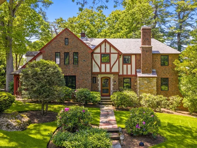 $2,330,000 | 479 Chestnut Street, Newton, MA 02468