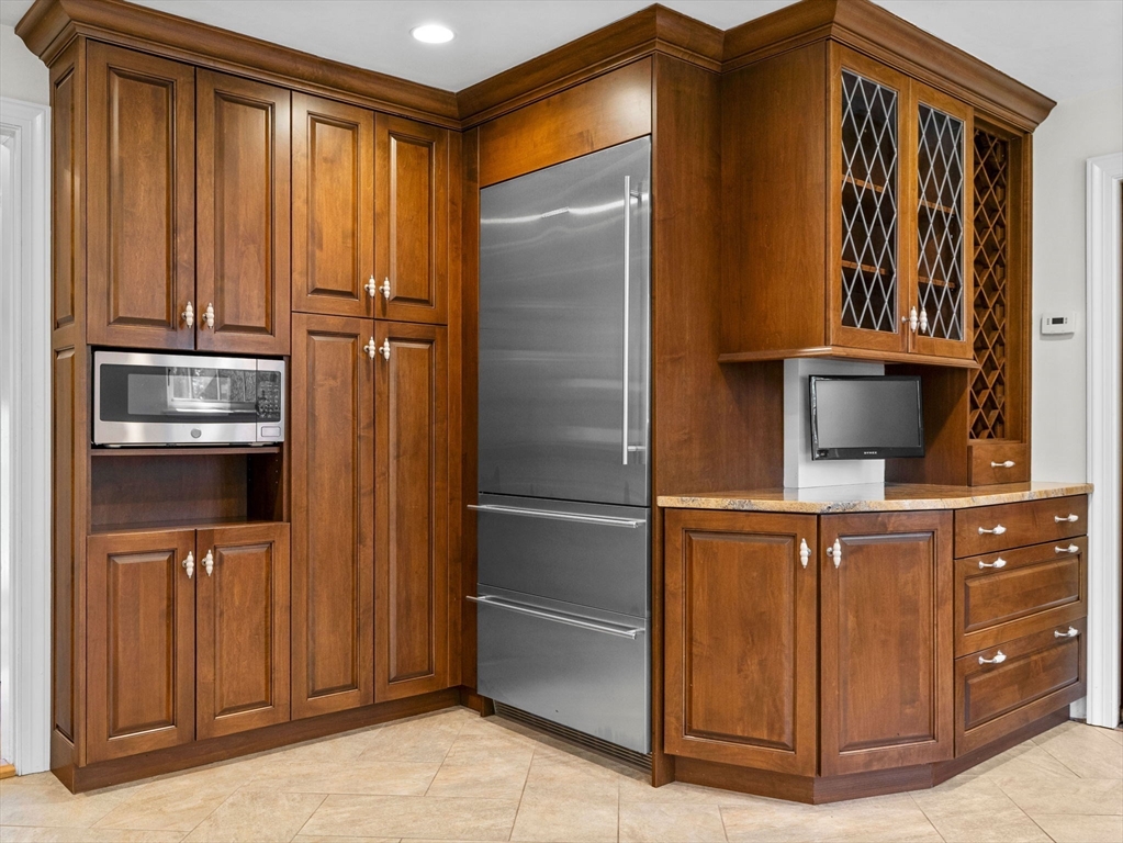 479 Chestnut Street Newton, MA 02468 - Photo 13 of 30