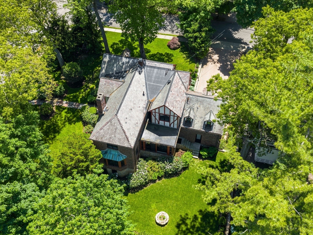 479 Chestnut Street Newton, MA 02468 - Photo 2 of 30