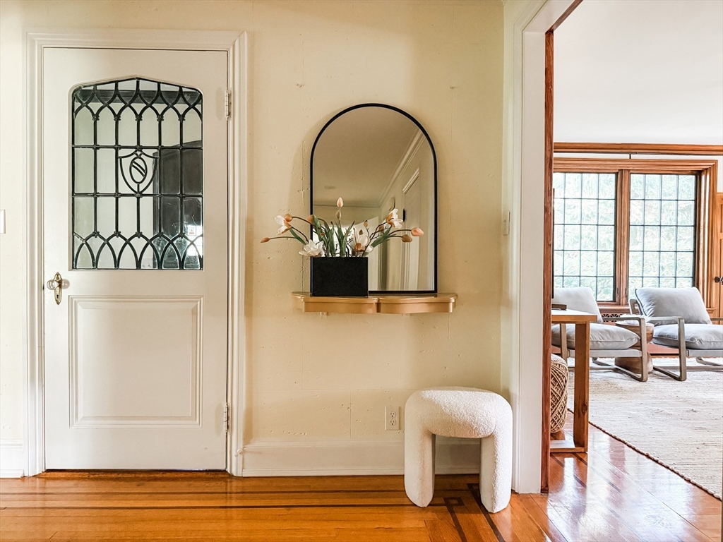 479 Chestnut Street Newton, MA 02468 - Photo 7 of 30