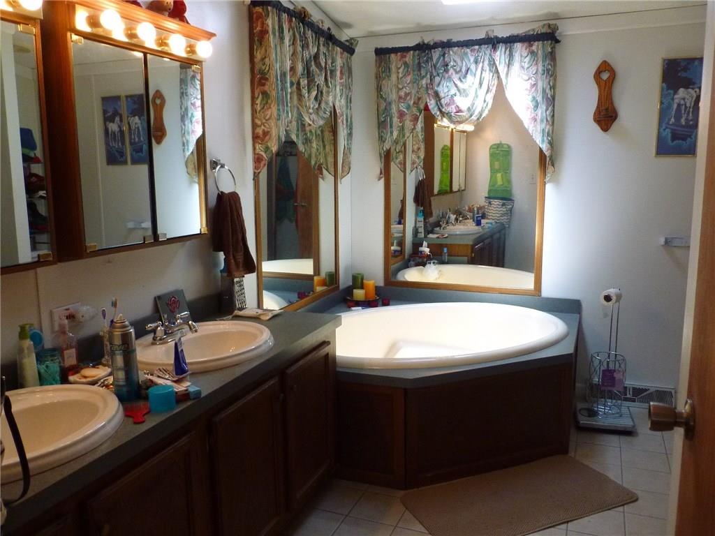 3924 Ridge Road Aliquippa, PA 15001 - Photo 14 of 22 Gallery Image 14