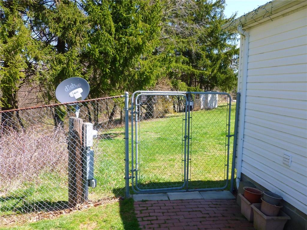 3924 Ridge Road Aliquippa, PA 15001 - Photo 21 of 22 Gallery Image 21