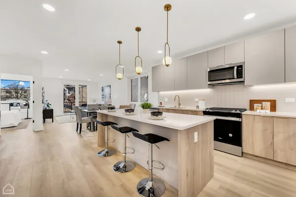 $8,495,000 | 4742-46 South Michigan Avenue, Chicago, IL 60615