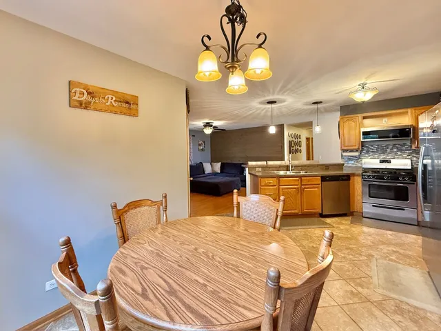 $265,000 | 223 Park Avenue, Sharon, WI 53585