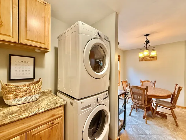 $265,000 | 223 Park Avenue, Sharon, WI 53585