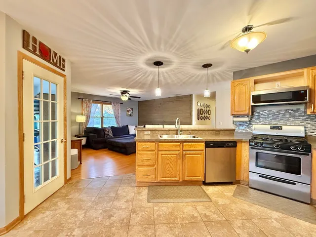 $265,000 | 223 Park Avenue, Sharon, WI 53585