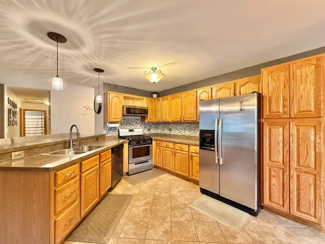 $265,000 | 223 Park Avenue, Sharon, WI 53585