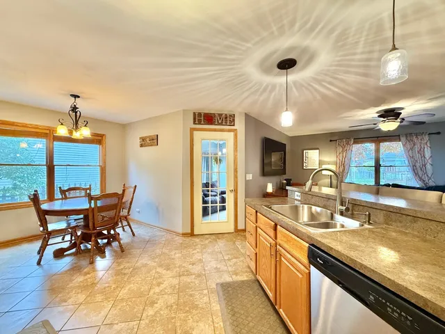 $265,000 | 223 Park Avenue, Sharon, WI 53585