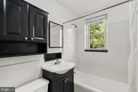 $227,500 | 4581 MacArthur Boulevard Northwest, Unit 103, Washington, DC 20007