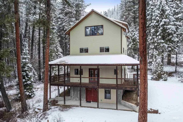 $680,000 | 9 Crick Road, Garden Valley, ID 83622
