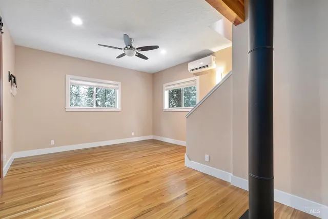 $680,000 | 9 Crick Road, Garden Valley, ID 83622