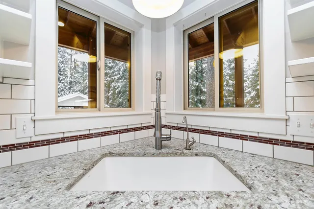 $680,000 | 9 Crick Road, Garden Valley, ID 83622