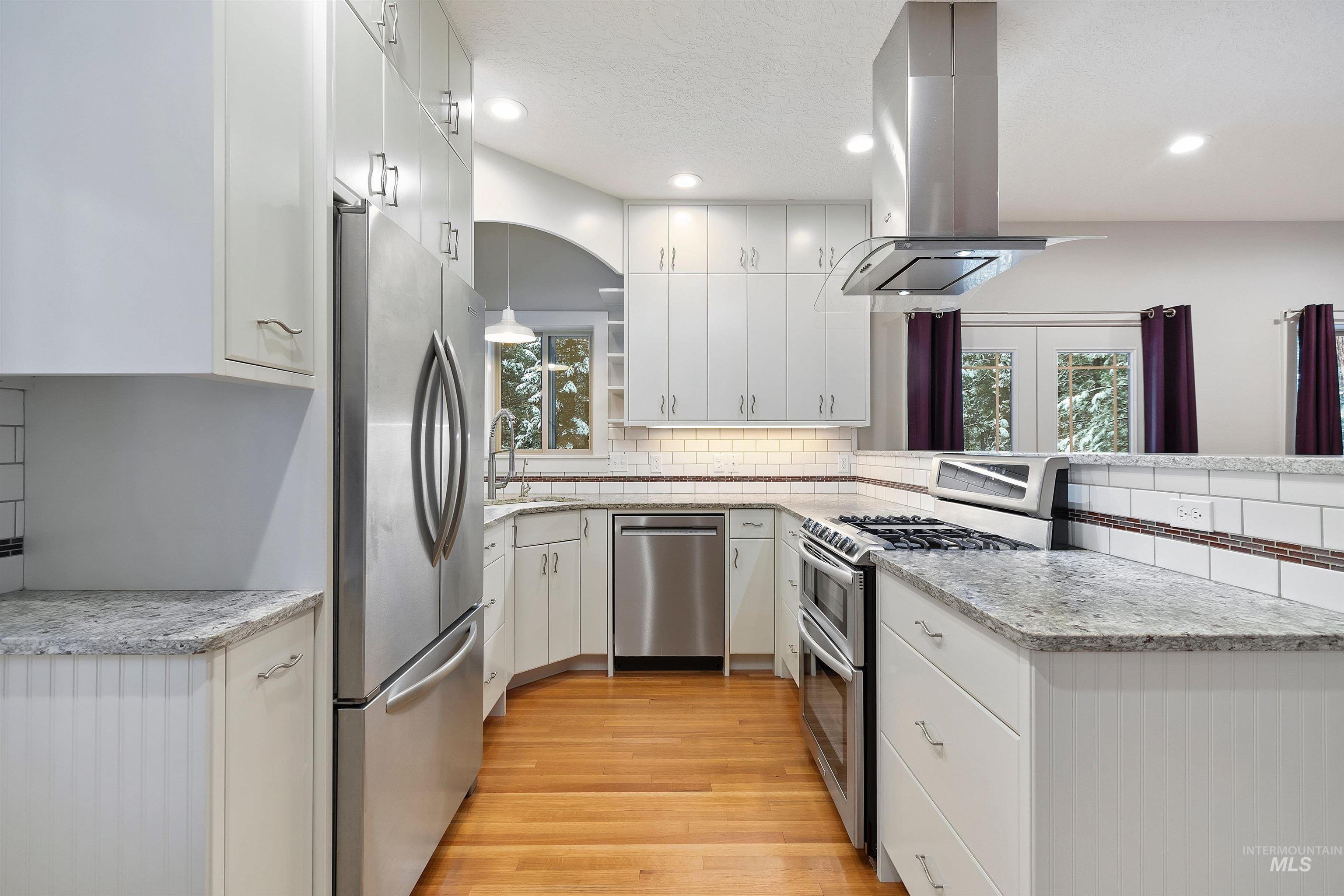 9 Crick Road Garden Valley, ID 83622 - Photo 3 of 50