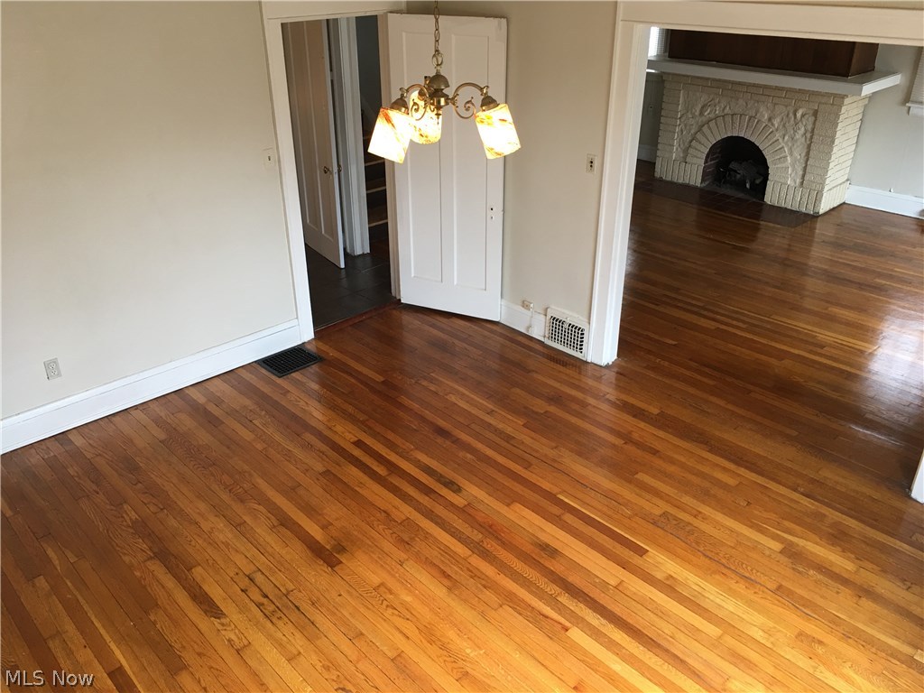 2035 Brunswick Road East Cleveland, OH 44112 - Photo 5 of 23