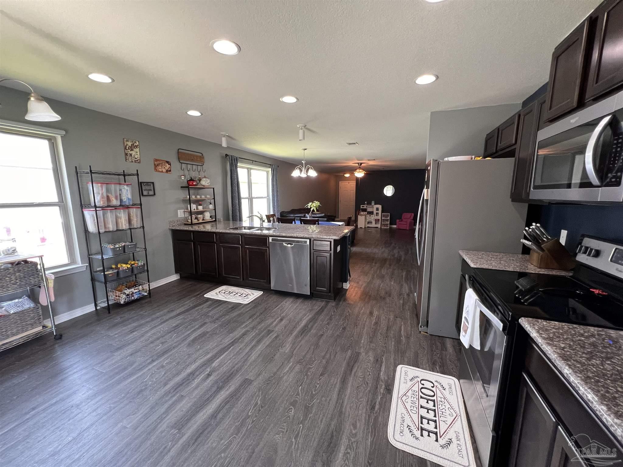 5869 Fairlands Road Milton, FL 32583 - Photo 11 of 29 Gallery Image 11