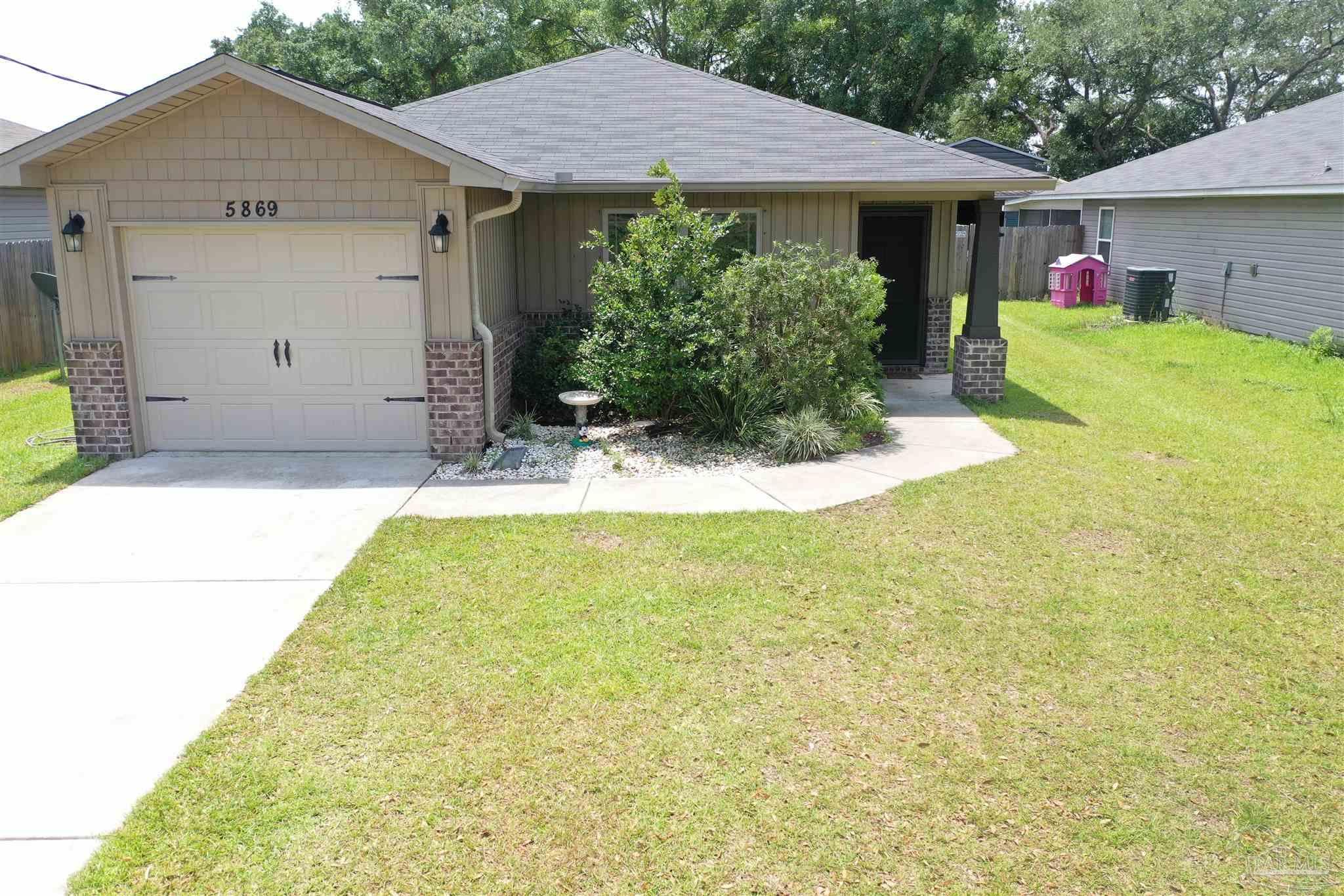 5869 Fairlands Road Milton, FL 32583 - Photo 2 of 29 Gallery Image 2