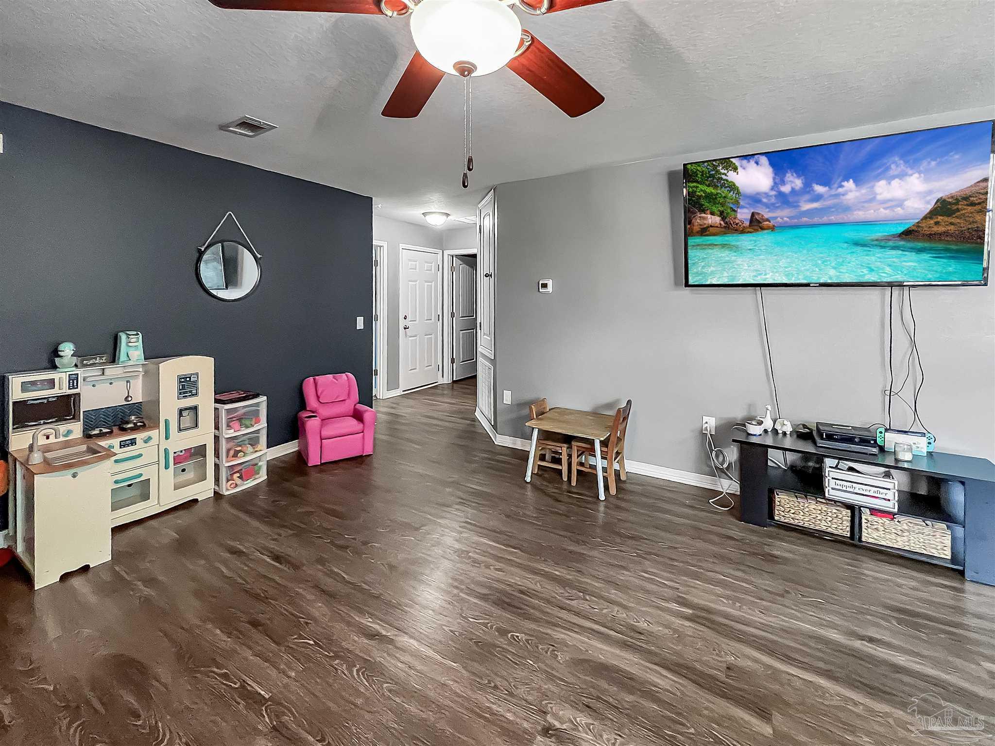 5869 Fairlands Road Milton, FL 32583 - Photo 5 of 29 Gallery Image 5