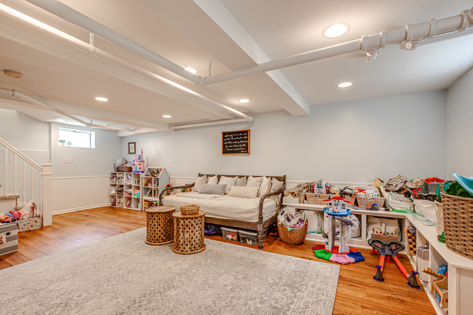 120 Atteridge Road Lake Forest, IL 60045 - Photo 21 of 26 a living room with lots of furniture and lots of furniture