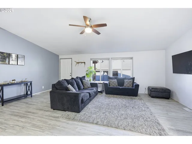 $124,999 | 13517 Southeast Pardee Drive, Portland, OR 97236