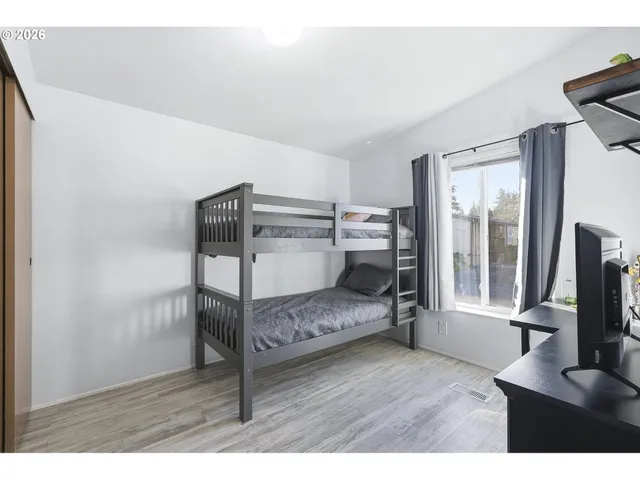 $124,999 | 13517 Southeast Pardee Drive, Portland, OR 97236