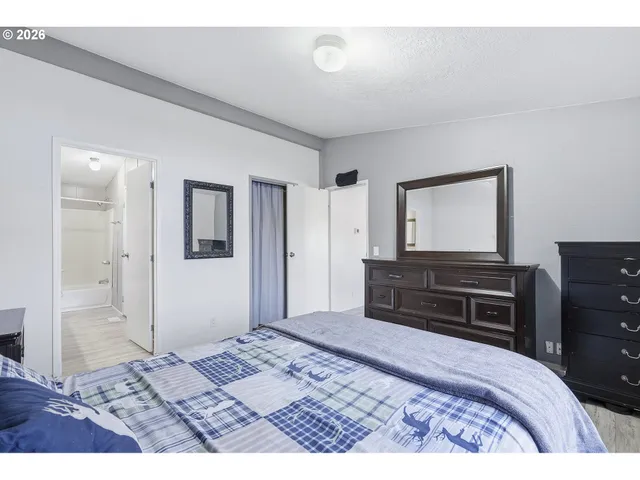 $124,999 | 13517 Southeast Pardee Drive, Portland, OR 97236