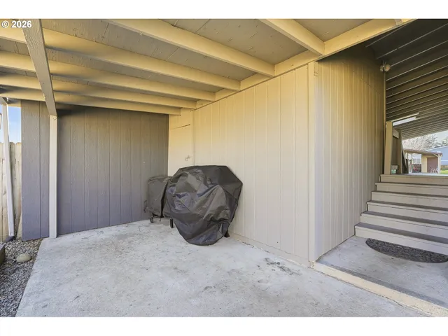 $124,999 | 13517 Southeast Pardee Drive, Portland, OR 97236