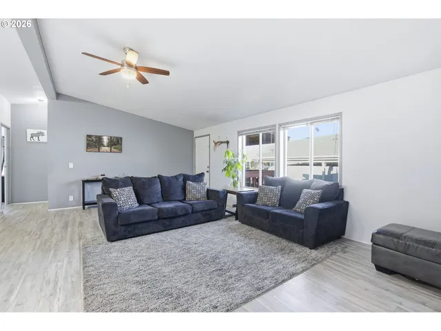 $124,999 | 13517 Southeast Pardee Drive, Portland, OR 97236