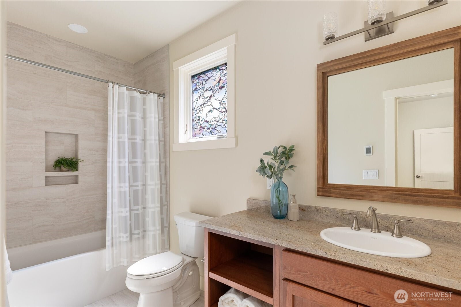 5320 East Harbor Road Freeland, WA 98249 - Photo 17 of 39 Gallery Image 17