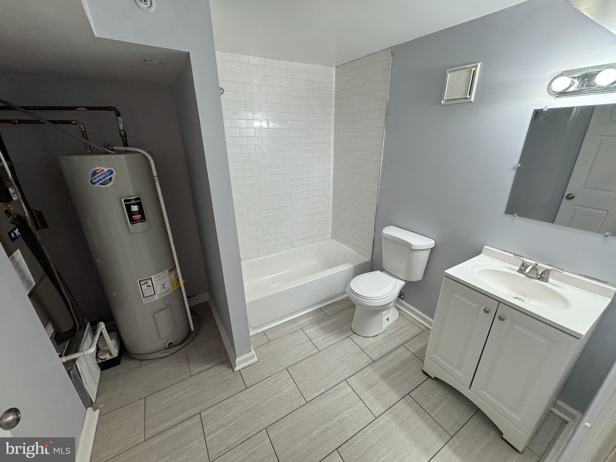 5448 Springfield Avenue, Unit 1R Philadelphia, PA 19143 - Photo 6 of 7
