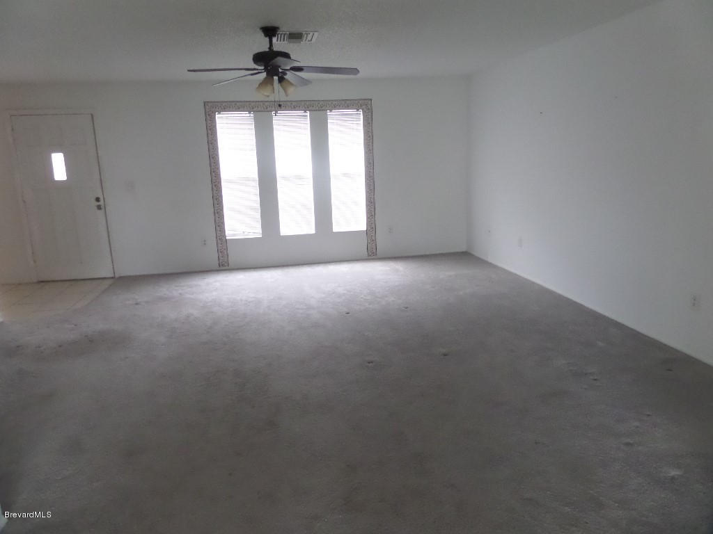 219 Capron Road Cocoa, FL 32927 - Photo 3 of 14 Living Room