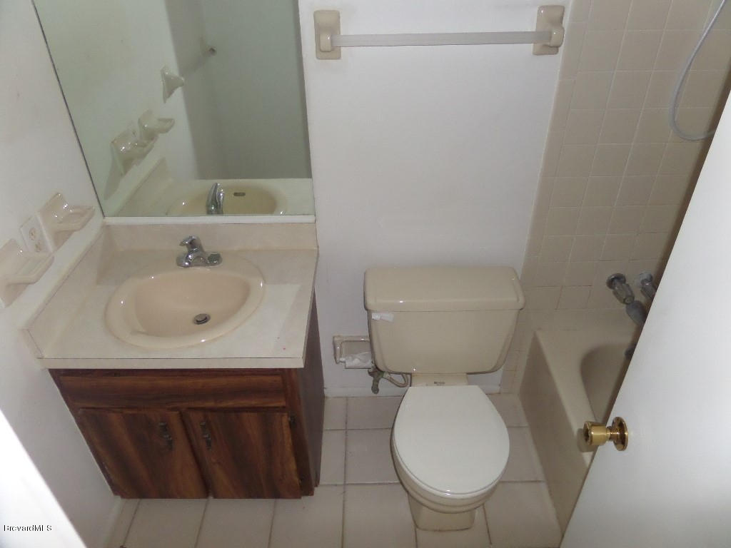 219 Capron Road Cocoa, FL 32927 - Photo 9 of 14 Master Bathroom