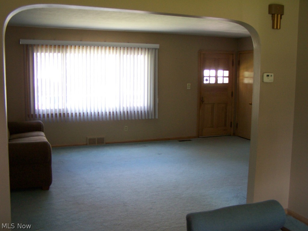 7533 York Road Cleveland, OH 44130 - Photo 6 of 23